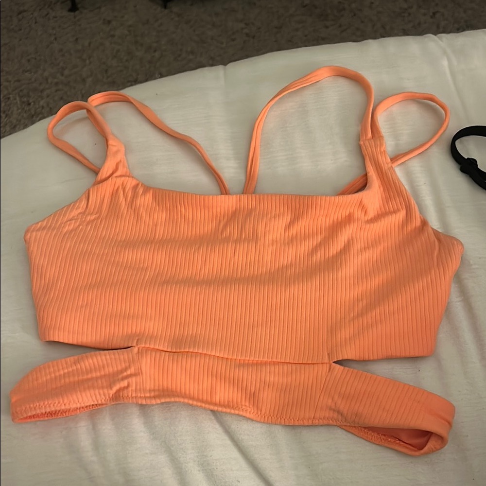 Lululemon Orange Ribbed Crop Top size 6